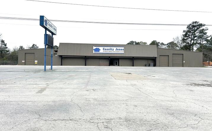 1209 N US 79, Henderson