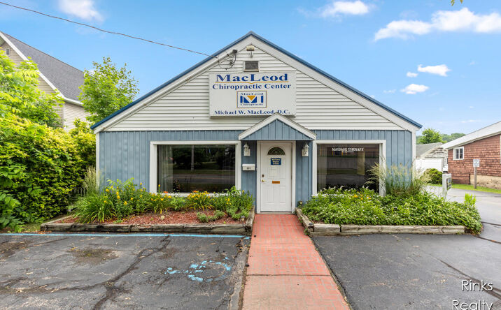 327 W Apple Street, Hastings