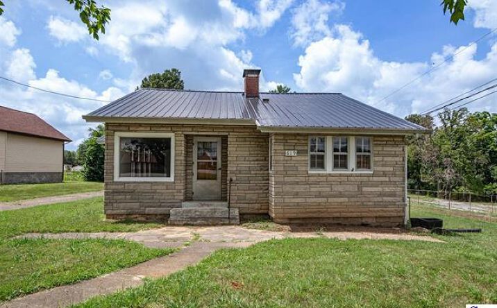 619 S Wilson Rd, Radcliff