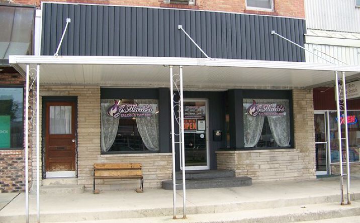 130 E Locust Street, Fairbury