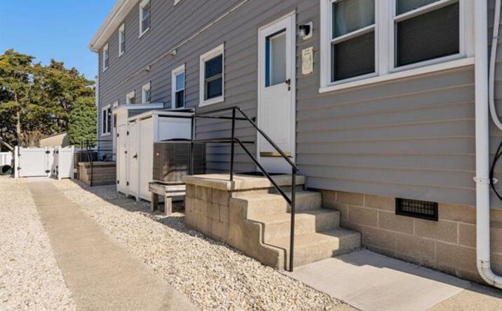 9903 2nd Avenue, Stone Harbor