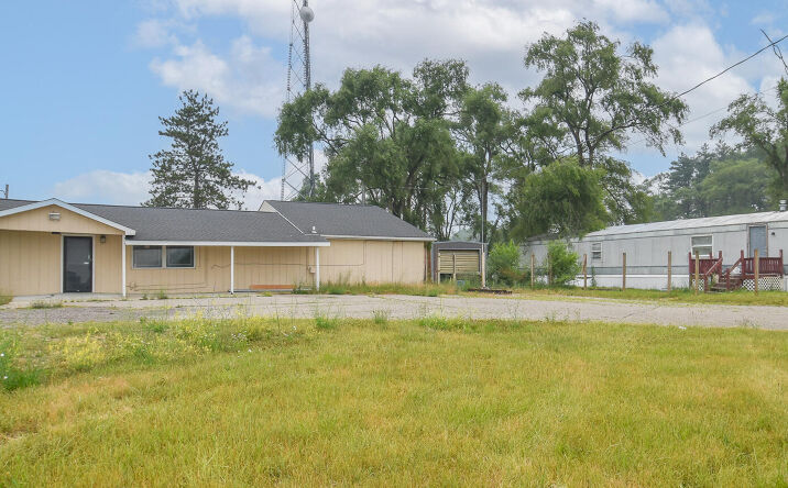 597 S Angola Road, Coldwater