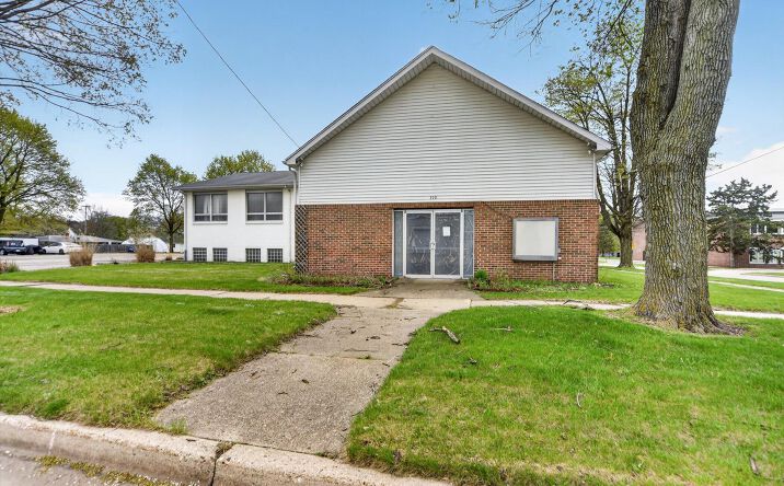 310 E Green Street, Marshall
