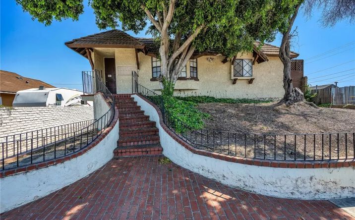 1316 W 166th, Gardena