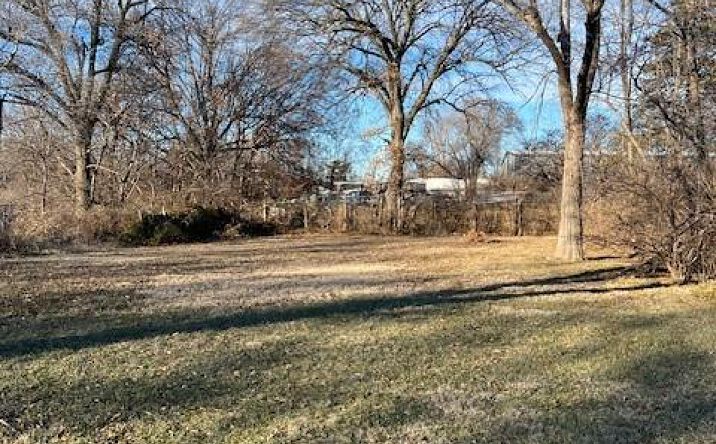 202 Duck Road, Grandview