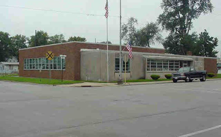 127 E Locust, Fairbury