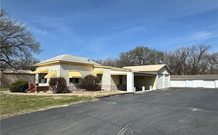 708 W Fort Scott Street, Butler