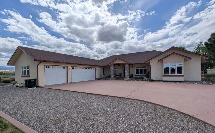 66352 Riverside Road, 16895
