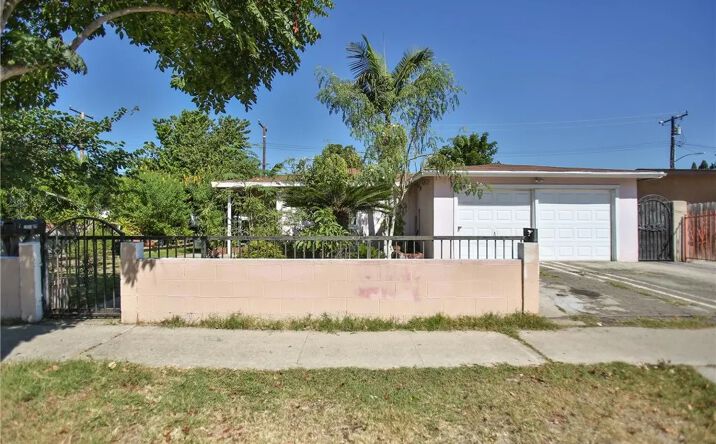 2525 W 10th, Santa Ana