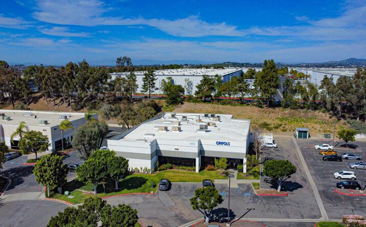 995 Park Center Dr, Vista