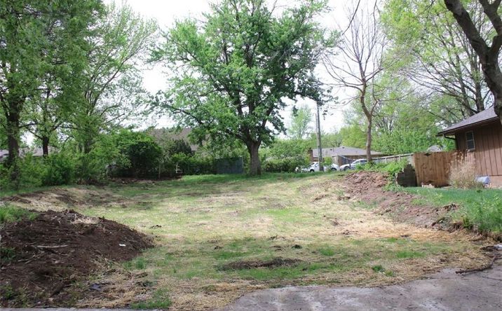 16701 E 29th Street S, Independence