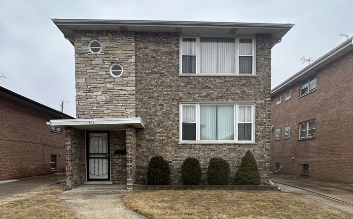 303 Luella Avenue, Calumet City