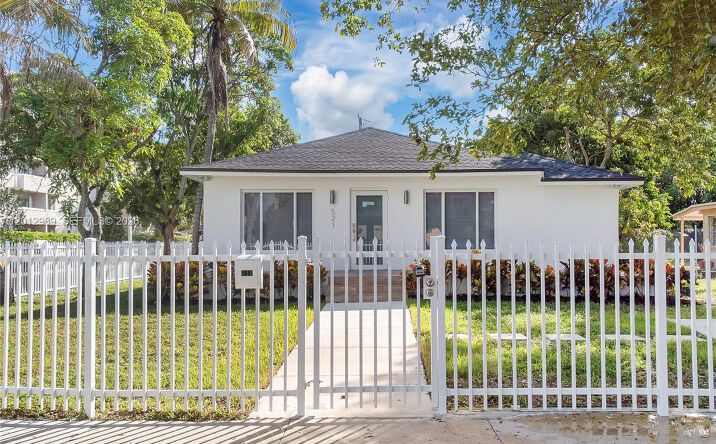 521 NW 33rd Ave, Miami