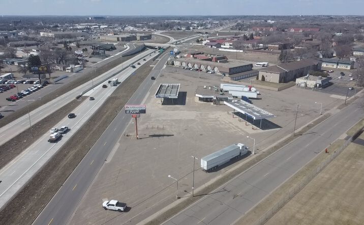 600 US-10, St. Cloud