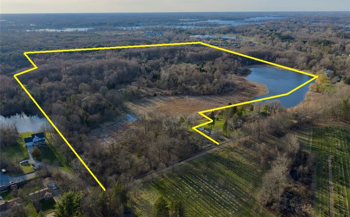 14400 Eddy Lake Road, Fenton