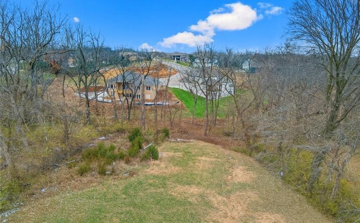 4924 NW Linden Road, Kansas City