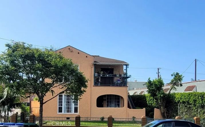 1310 E Hellman, Long Beach