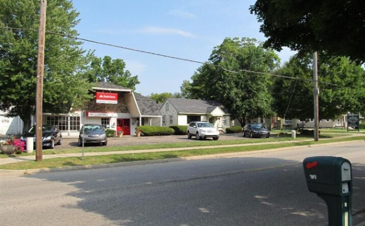 8709 GULL Road, Richland