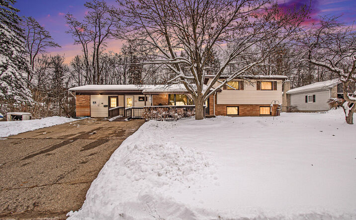 261 Beachfield Drive, Battle Creek