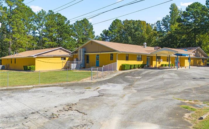 4433 Roundfield Road, Macon