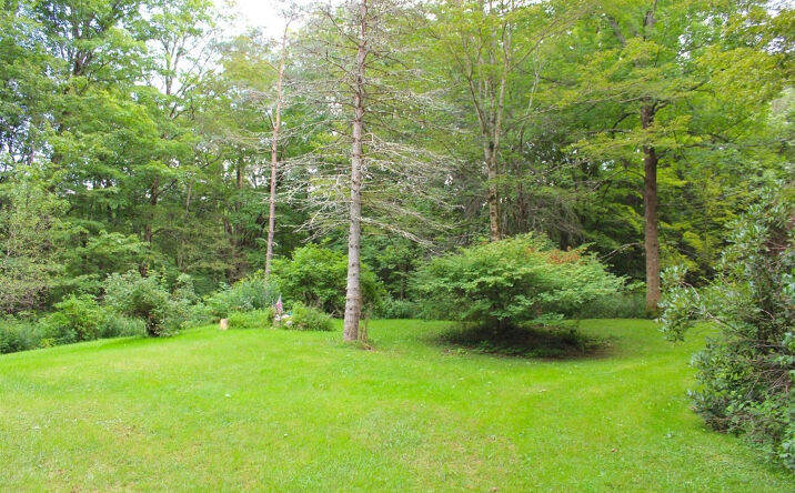 18 Rosenberg Road, Lanesboro