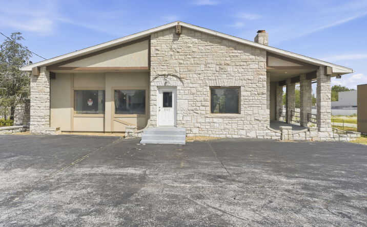 2122 South Glenstone Avenue, Springfield