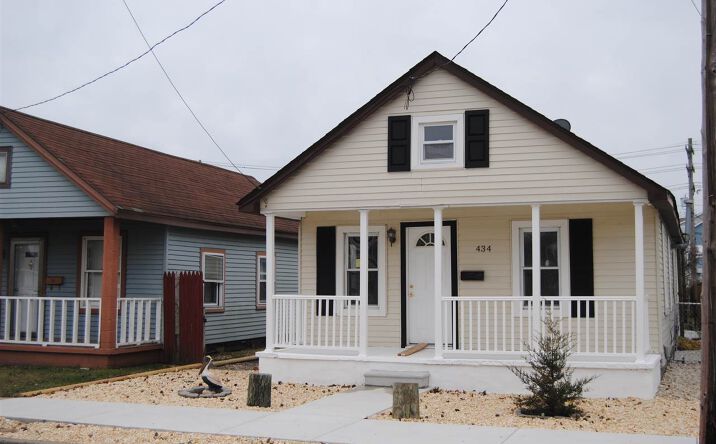 434 W Wildwood, Wildwood