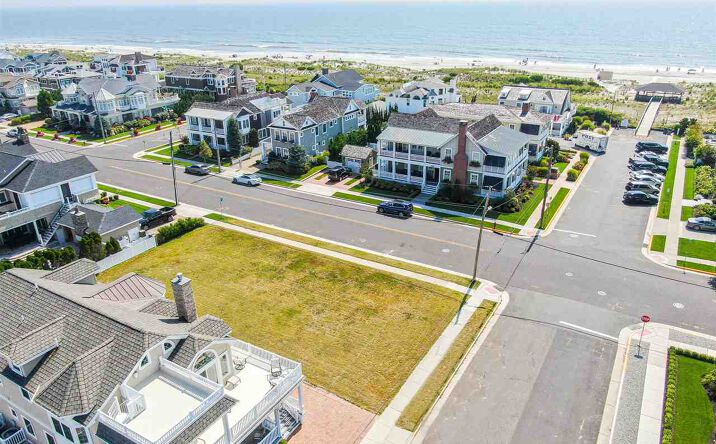 8731 First Avenue, Stone Harbor
