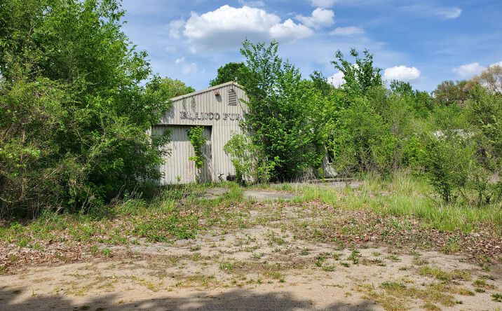 999 124th Avenue, Shelbyville
