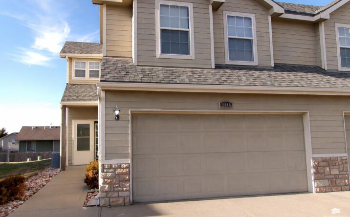 2416-2418 Brooke Bend, Junction City