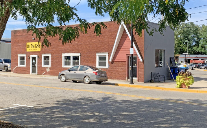 110 Hubbard Street, Allegan