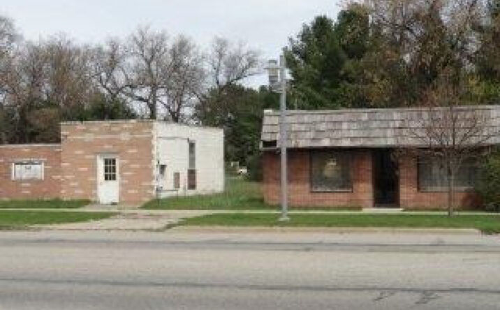 1041 Michigan Avenue, Baldwin