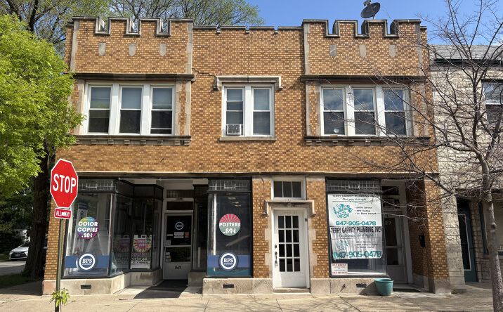 1529 Greenleaf Street, Evanston
