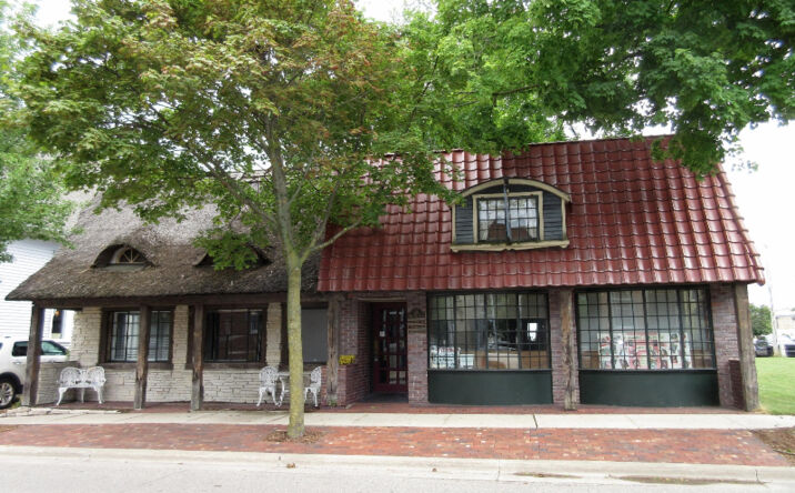 124 W CASS Street, Greenville
