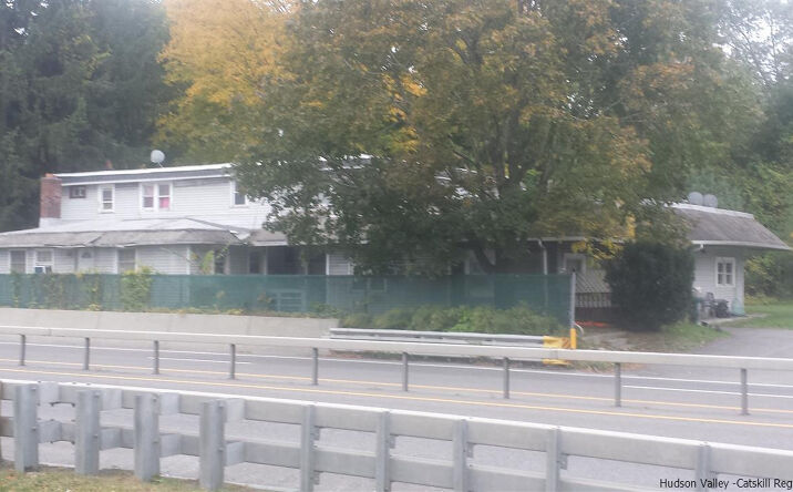 3541 Us Highway, Highland