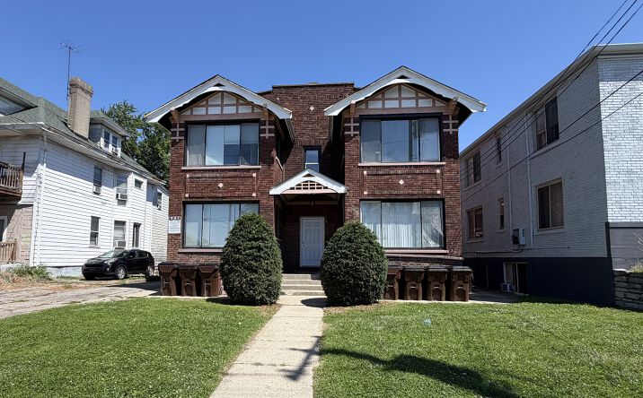 2072 ELM AVE, NORWOOD