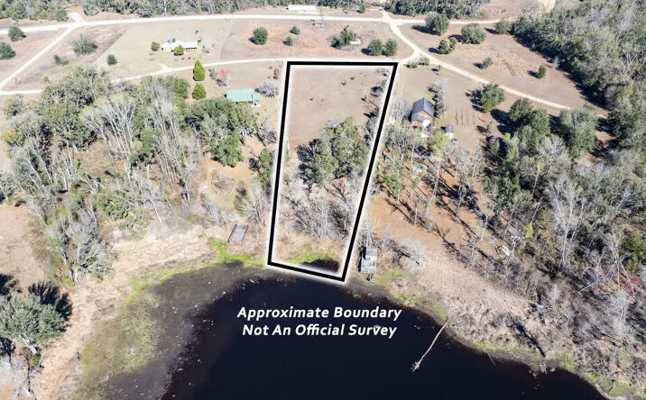 Vacant NW Live Oak Circle, Jennings