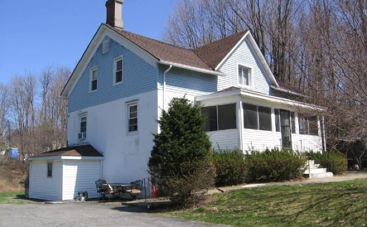 692 Milton Turnpike, Highland