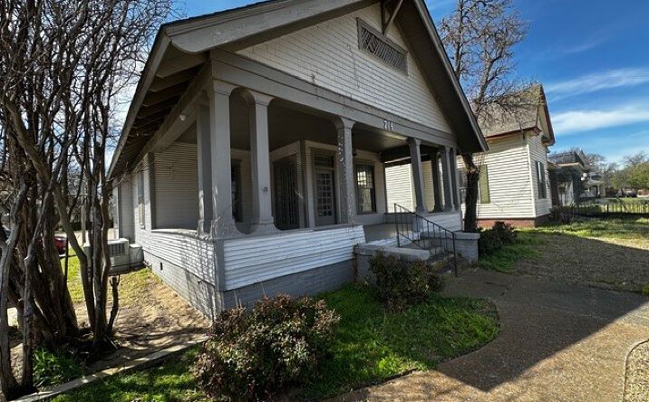 214 Stanley SW, Ardmore