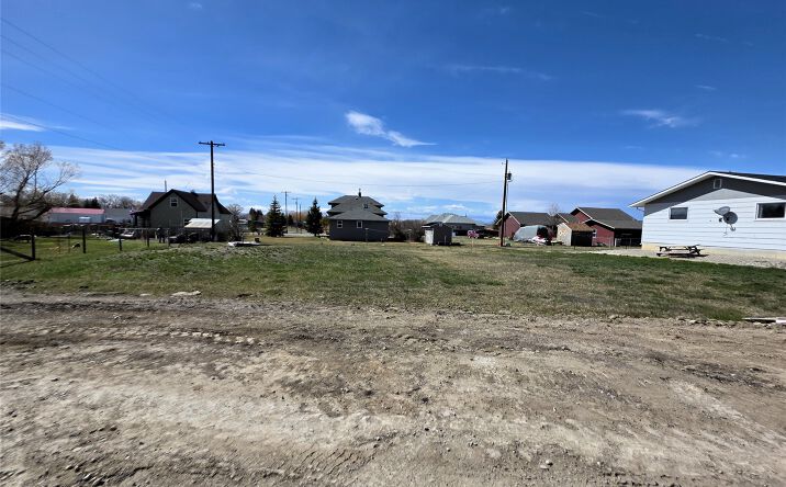 202 Rice Avenue, Choteau