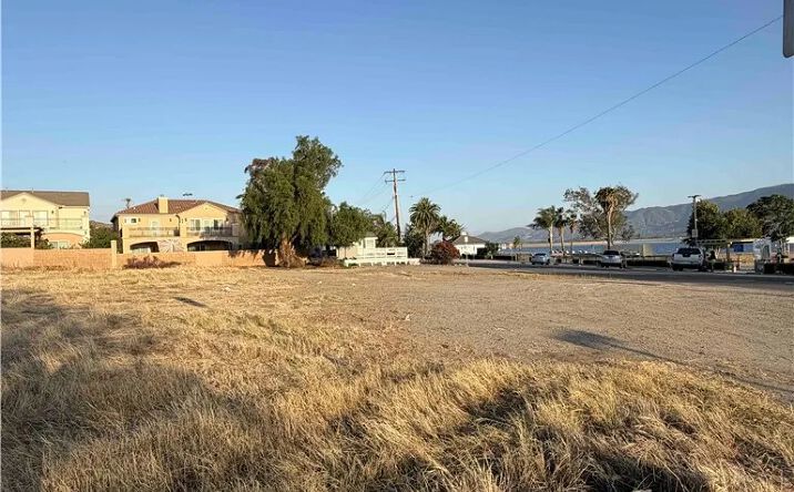 Lakeshore, Lake Elsinore