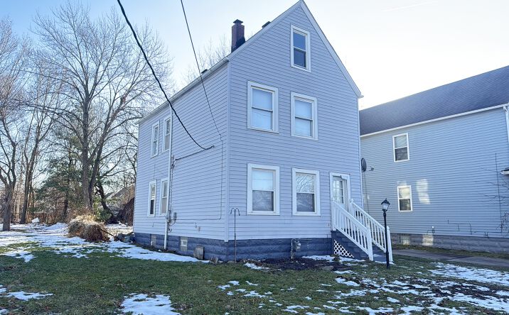 215 Dalepark Drive, Bedford