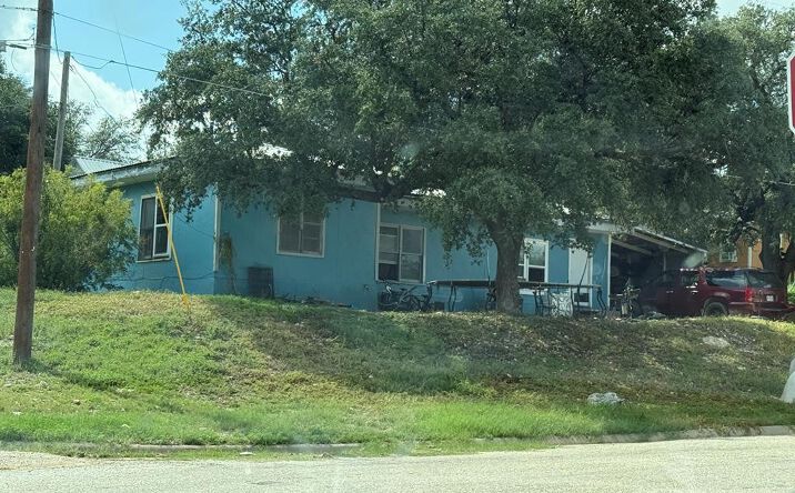 601 Menard Ave, Sonora