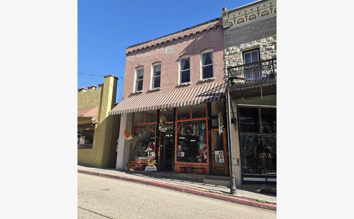87 Spring St, Eureka Springs