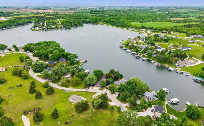 1224 frontier Road, Ellston