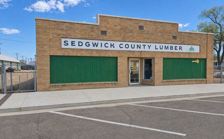 121 Walnut St, Julesburg