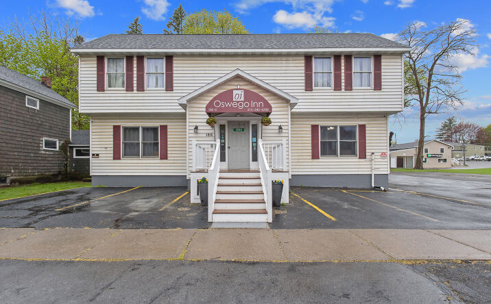 180-182 E 10th Street, Oswego