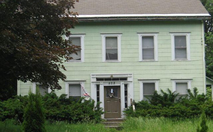 408 Pancake Hollow Road, Highland