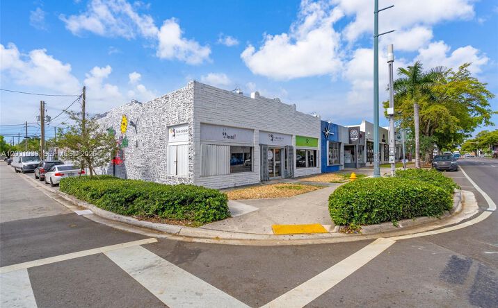 1000 SW 8th St, Miami