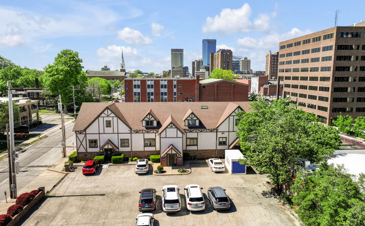 277 E High St, Lexington